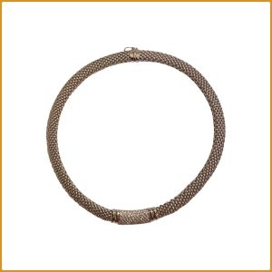 Collier en or blanc avec diamants