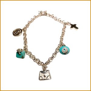 Bracelets en argent avec pierres turquoises